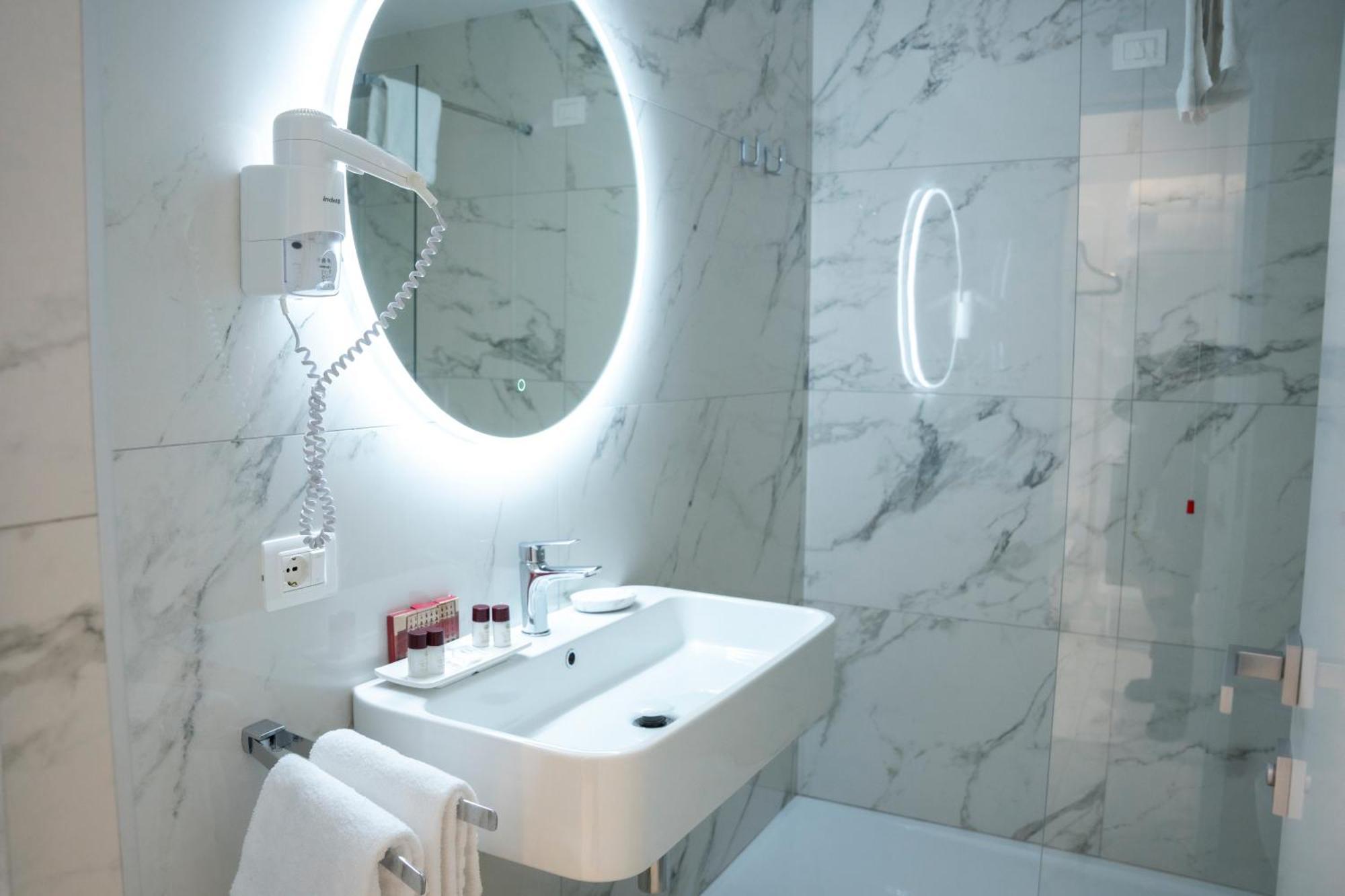 נאפולי Soul Art Hotel מראה חיצוני תמונה
